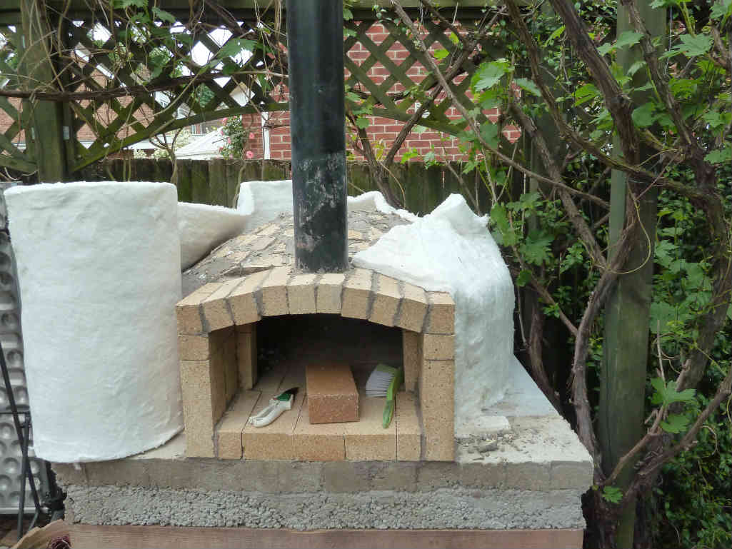 Insulating your pizza oven with Ceramic Fibre Blanket